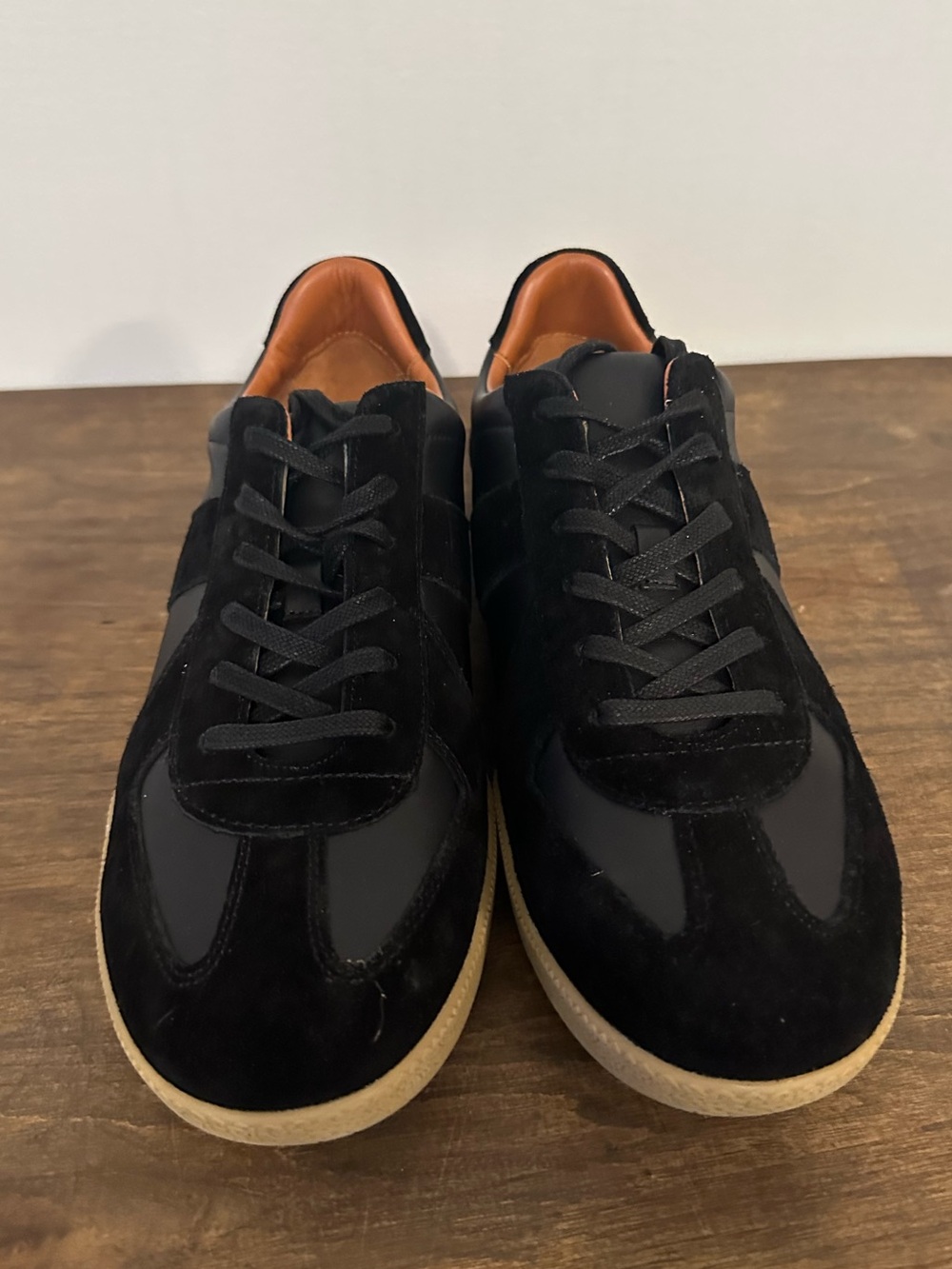 NWOB Quince Italian Leather & Suede Lifestyle Trainer Size 8.5 - Picture 2 of 7